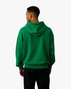 Colorful Standard Organic Oversized Hood - Kelly Green -Colorful Wear Shop CS1015 Male Organicoversizedhood Kellygreen Model 3 cb04aa76 379b 4388 a1b5 493316efdab9